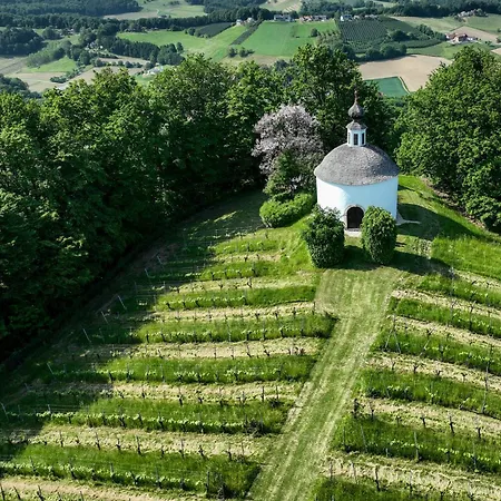 Am Heissberg Appartement Fehring