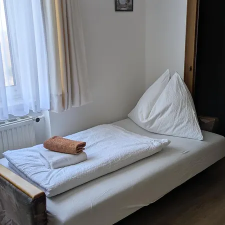 Am Heissberg *